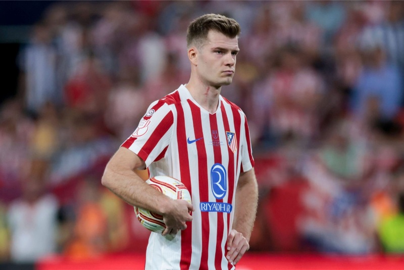 Atletico xem xét bán tiền đạo Sorloth